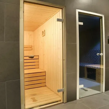 Hotel apartamentowy M 3*